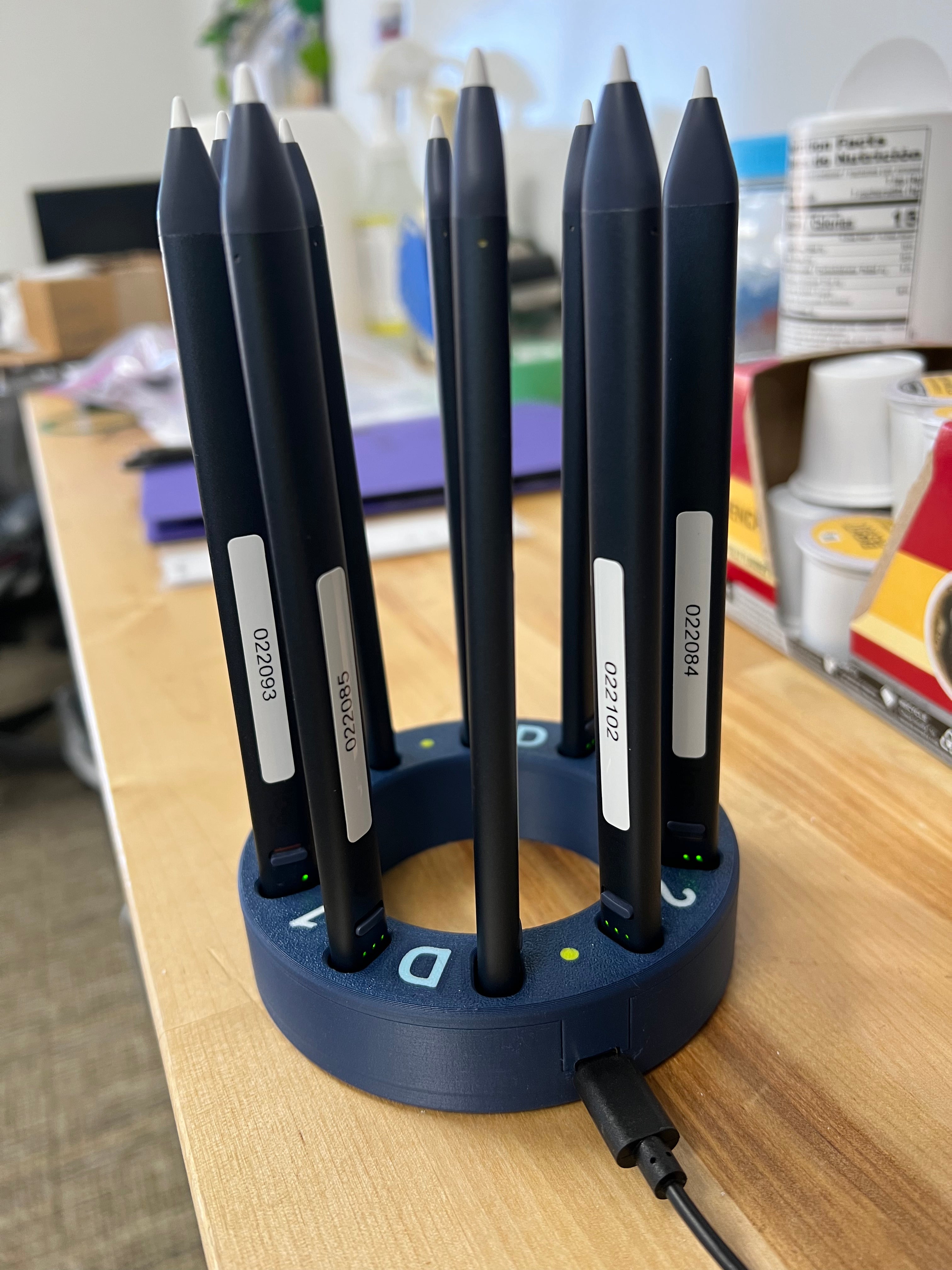 iPad Writing Device Charging Doughnut